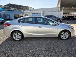 Kia Forte 2017 lleno