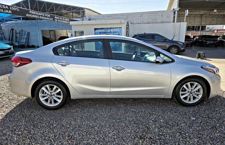 Kia Forte 2017 lleno
