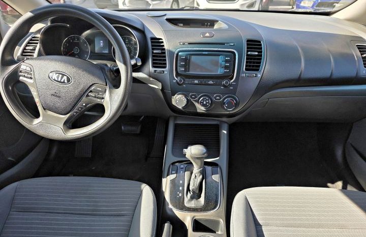 Kia Forte 2017 lleno