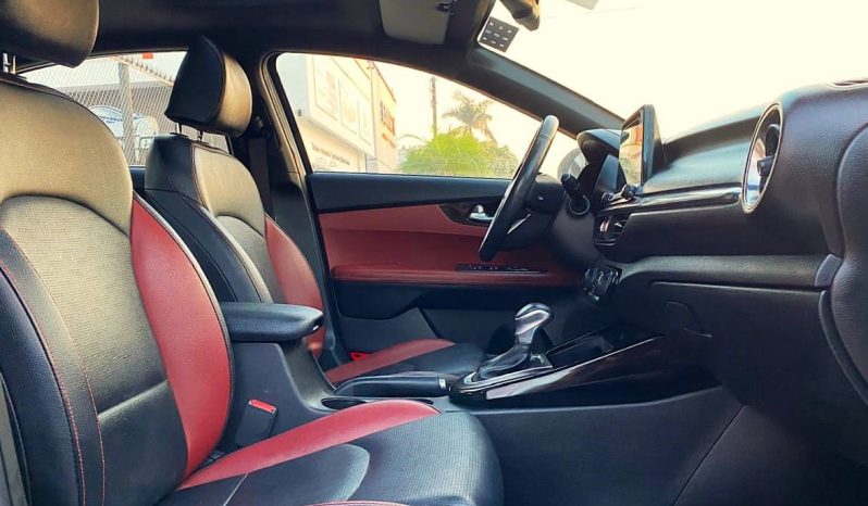 Kia Forte 2019 lleno