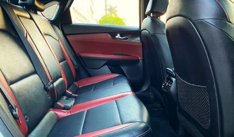 Kia Forte 2019 lleno