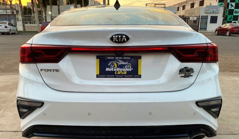 Kia Forte 2019 lleno