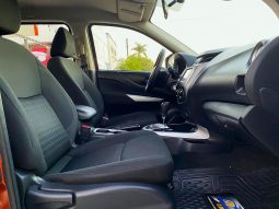 Nissan Frontier 2023 lleno
