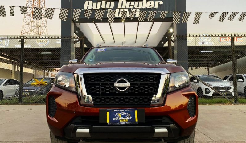 Nissan Frontier 2023 lleno