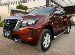 Nissan Frontier 2023 lleno