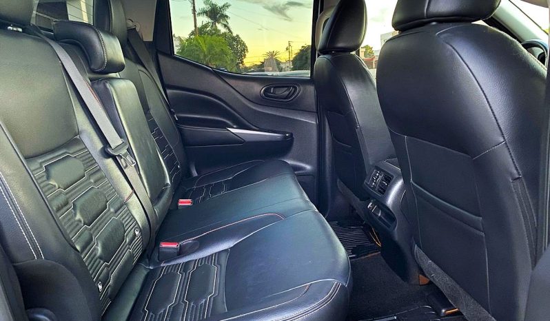 Nissan Frontier 2023 lleno