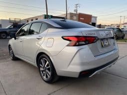 Nissan Versa 2022 lleno