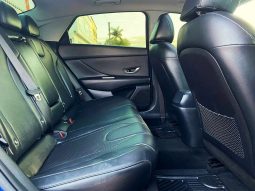 Hyundai Elantra 2023 lleno