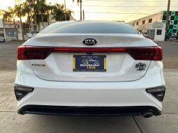 Kia Forte 2021 lleno