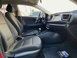 Kia Rio 2022 lleno