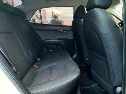 Kia Rio 2023 lleno