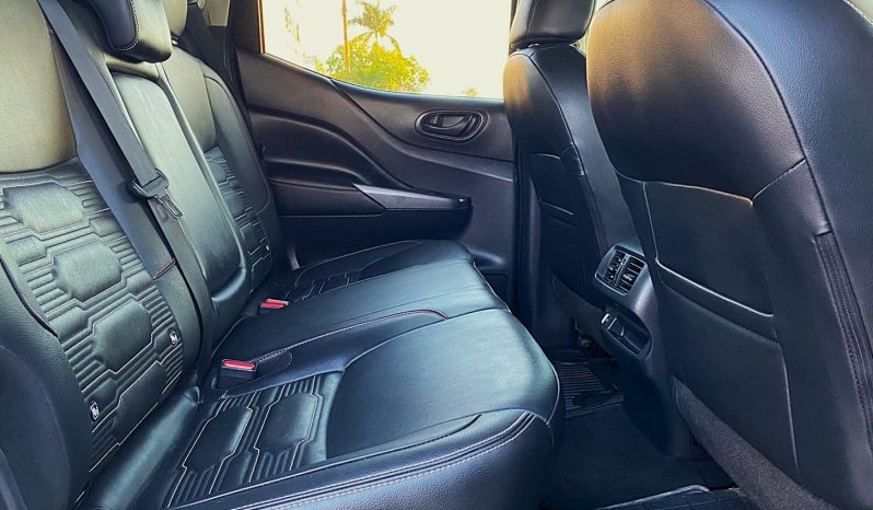 Nissan Frontier 2023 lleno