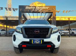Nissan Frontier 2023 lleno