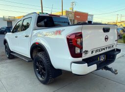 Nissan Frontier 2023 lleno