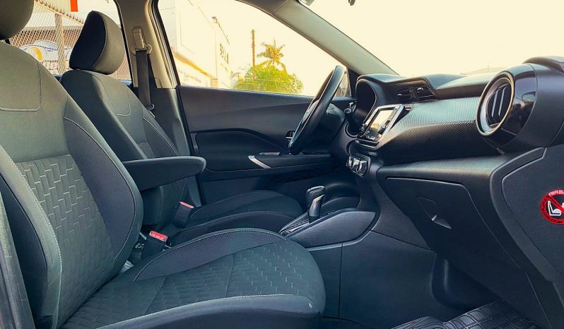 Nissan Kicks 2023 lleno