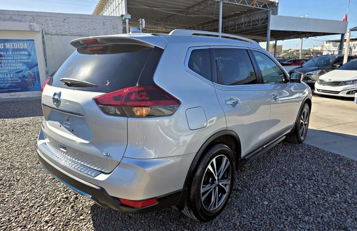 Nissan Rogue 2018 lleno