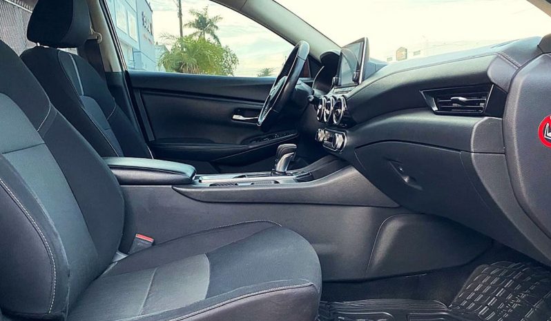 Nissan Sentra 2020 lleno