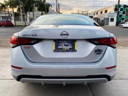 Nissan Sentra 2021 lleno
