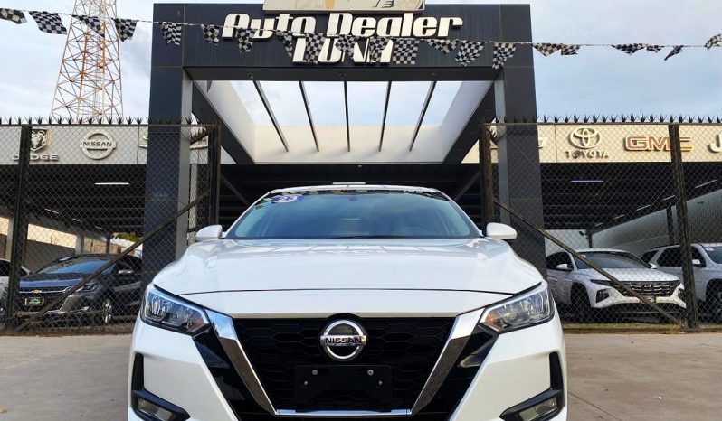 Nissan Sentra 2023 lleno