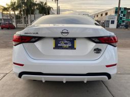 Nissan Sentra 2023 lleno