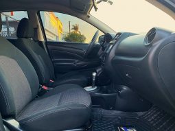Nissan Versa 2019 lleno