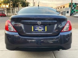 Nissan Versa 2019 lleno