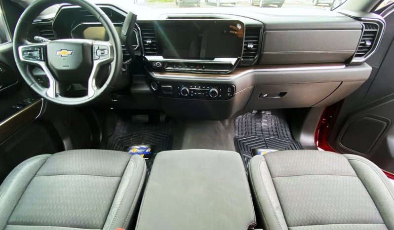 Chevrolet Cheyenne 2023 lleno