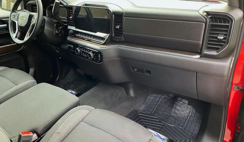 Chevrolet Cheyenne 2023 lleno