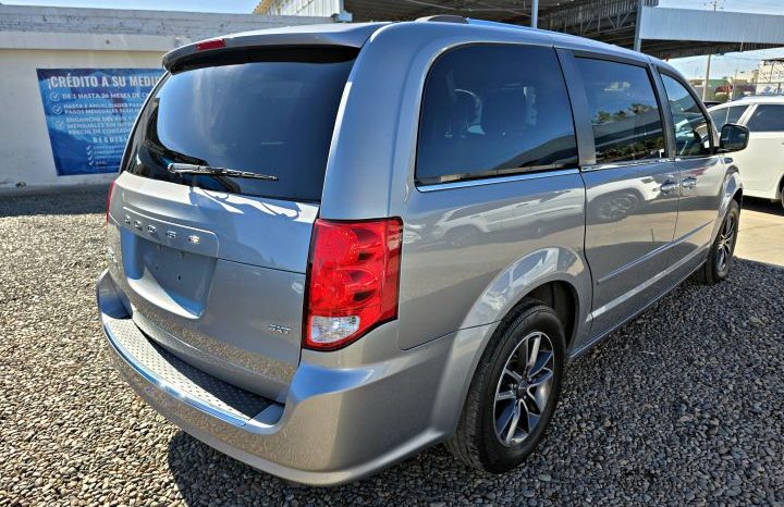 Dodge Grand Caravan SXT 2016 lleno