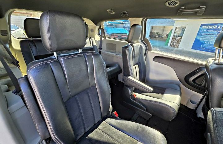 Dodge Grand Caravan SXT 2016 lleno