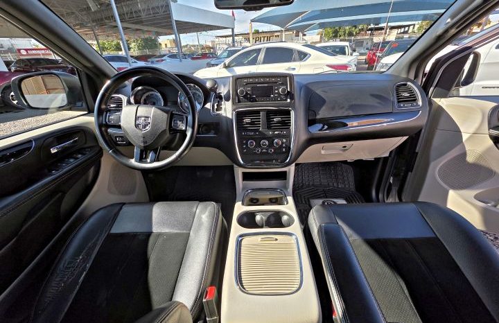 Dodge Grand Caravan SXT 2016 lleno