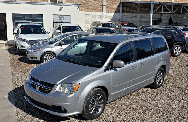 Dodge Grand Caravan SXT 2016 lleno