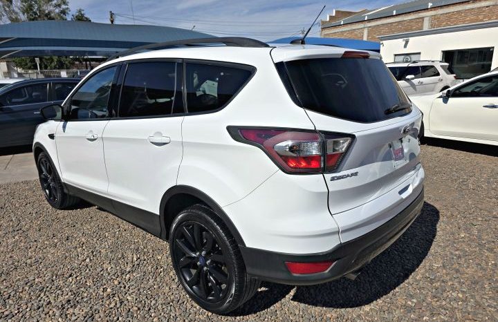 Ford Escape 2017 lleno