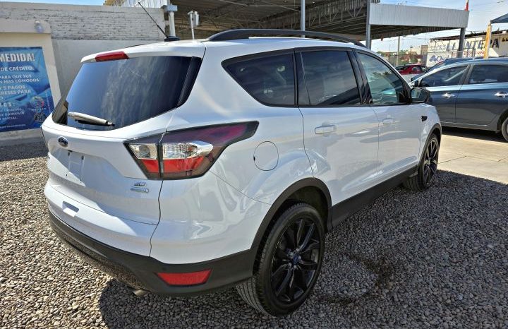 Ford Escape 2017 lleno