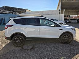 Ford Escape 2017 lleno