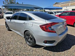 Honda Civic 2016 lleno