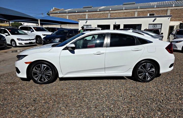 Honda Civic 2016 lleno