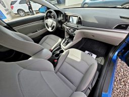 Hyundai Elantra 2018 lleno