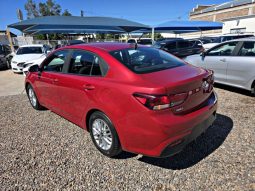 Kia Rio 2018 lleno