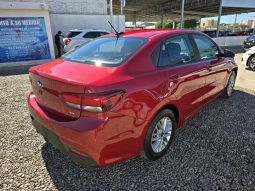 Kia Rio 2018 lleno