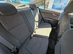 Kia Rio 2018 lleno