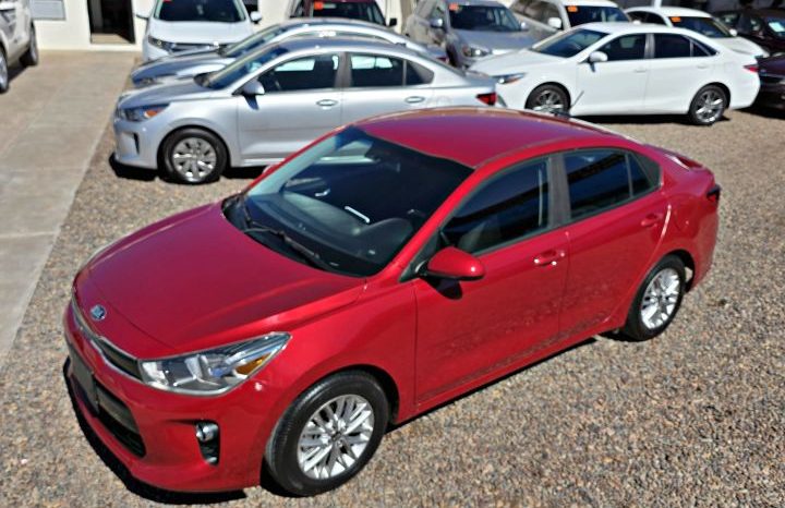 Kia Rio 2018 lleno
