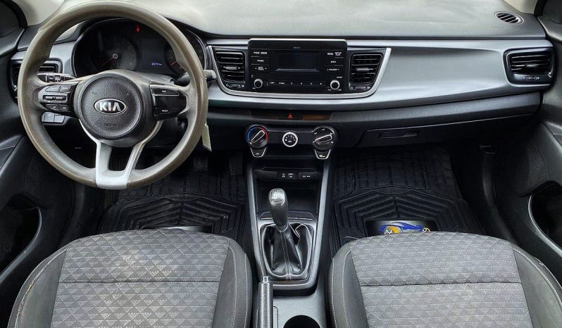 Kia Rio 2020 lleno