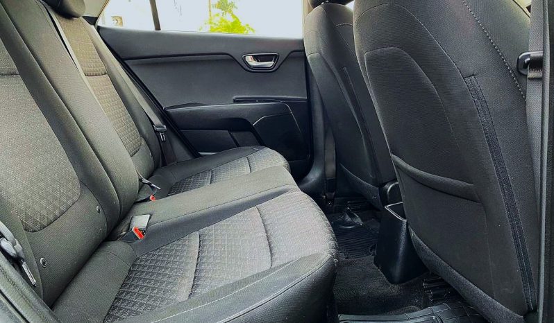 Kia Rio 2020 lleno