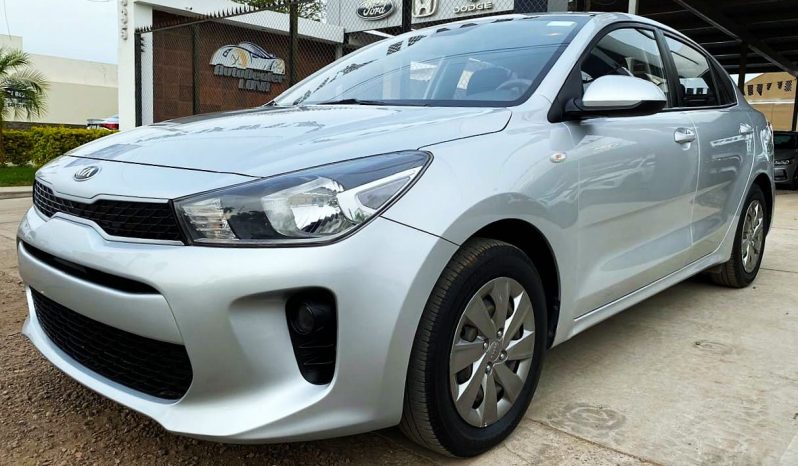 Kia Rio 2020 lleno