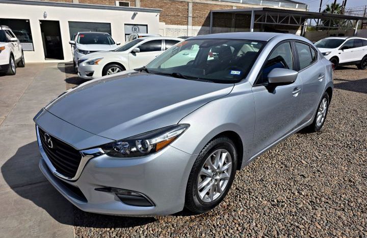 Mazda 3 iTouring 2018 lleno