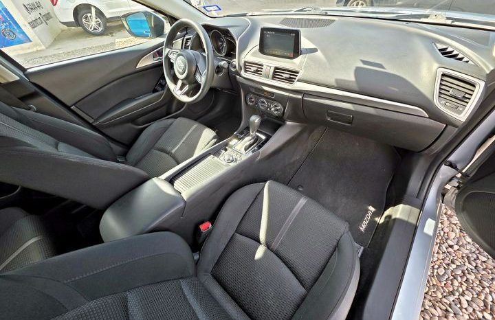 Mazda 3 iTouring 2018 lleno
