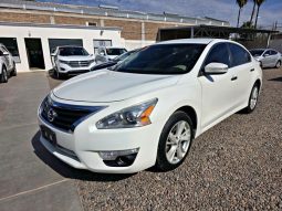 Nissan Altima 2014 lleno