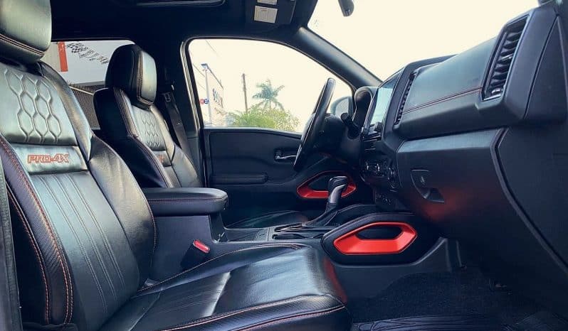 Nissan Frontier 2023 lleno