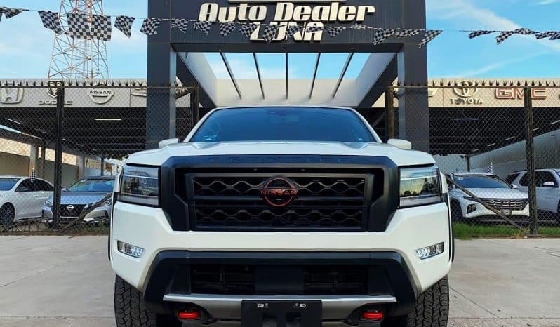 Nissan Frontier 2023 lleno